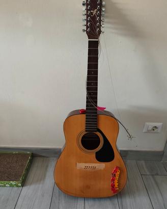 Chitarra 12 corde Yamaha FG
