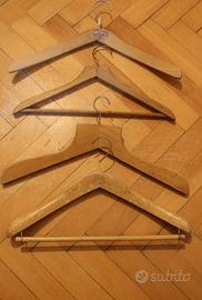 15 Appendini grucce vintage in legno