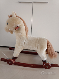 Cavallino dondolo 2 in 1, con ruote