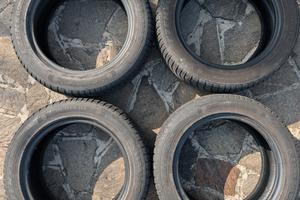 4 Gomme Invernali Kumho 195/55 R15 85H