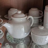 Set stoviglie in ceramica bianca del Mulino Bianco