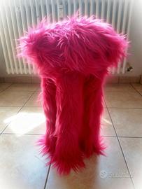 Sgabello pouf in pelliccia sintetica colorato