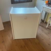 mobiletto per elettro medicali