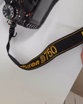 Nikon D750 FX Full Frame + Battery Grip