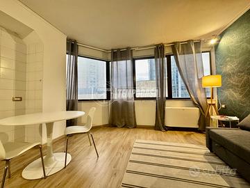 Centro Direzionale - Monolocale con Box Auto