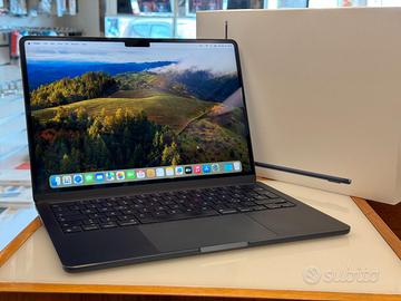 MACBOOK AIR 13,6" 2022  M2 8 GB RAM / 512 GB SSD