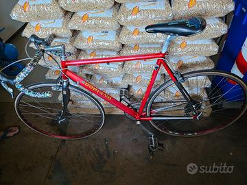 Bicicletta da corsa modello colombus