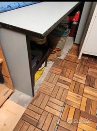 Scrivania da ufficio 