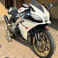 Aprilia RSV4 - 2010