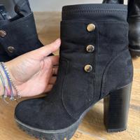 Stivaletto scamosciato