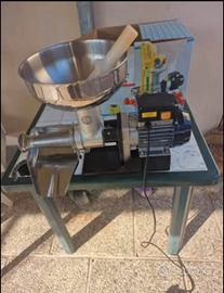 Spremipomodoro elettrico LEONARDI SP3