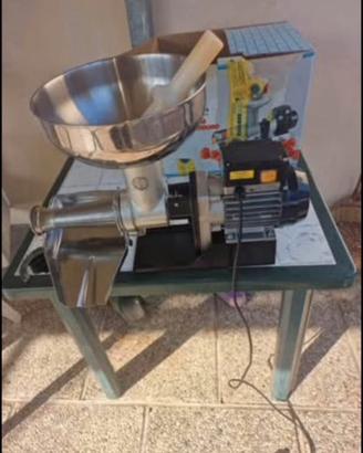 Spremipomodoro elettrico LEONARDI SP3