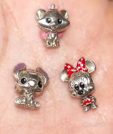 Charm pandoda