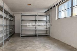 MAGAZZINO DI 60MQ