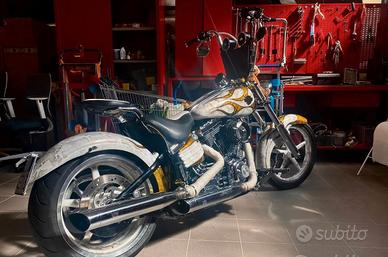 Harley-Davidson Softail Rocker - 2011