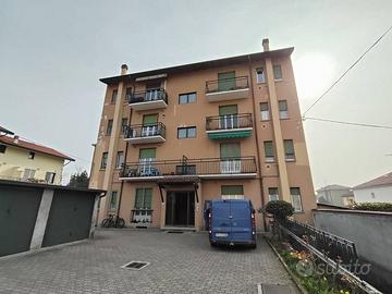 Immobile in asta di 96 m² con 3 locali a Arcore