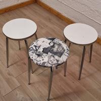 Sgabelli in formica e legno € 30 cad