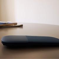 Microsoft Surface Arc Mouse, Nero perfetto