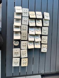 30 Interruttori  & Prese Domino Vintage Bticino