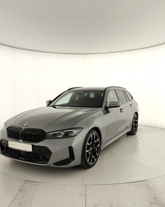 BMW 320d Touring mhev 48V xdrive MSport auto