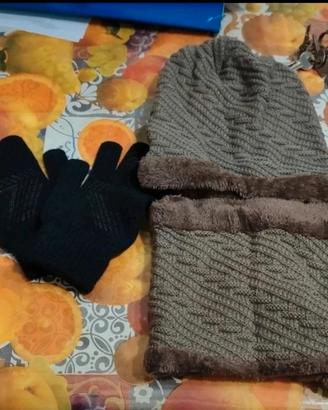 set cappello, guanti e scaldacollo 
