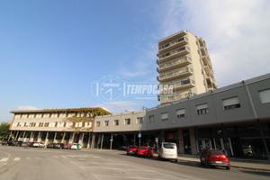 Negozio a Mondovì Largo Cesare Campana