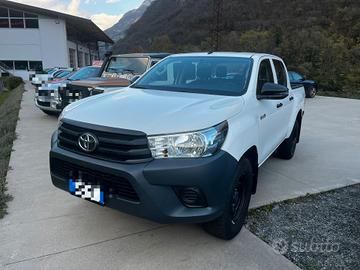 Toyota Hilux 2.4 D-4D 4WD 4 porte Double Cab Comfo