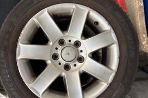 Cerchi lega e gomme termiche per mini countryman.