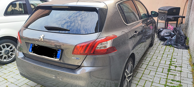 Peugeot 308 BluHDI 120 CV S&S Allure