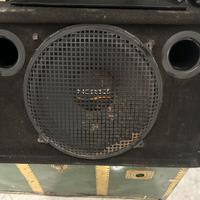 Subwoofer auto