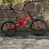 SantaCruz V10.8 CC taglia L-BoXXer/DHX2/Reserve i9