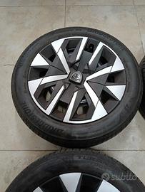 cerchi e pneumatici 16" Peugeot 208 2° serie 