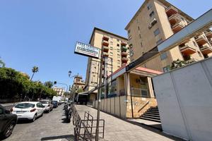 Immobile di 160 m² con 2 locali a Catania