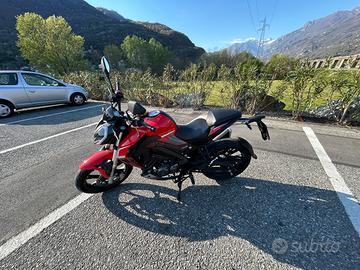 Moto da strada 125 Keeway Rkf