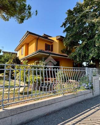 VILLA SINGOLA A RAVENNA