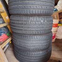 4 gomme marca MOMO 205-45-17