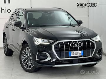 Q3 35 2.0 tdi Business Advanced s-tronic