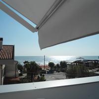 Con meravigliosa terrazza sul mare