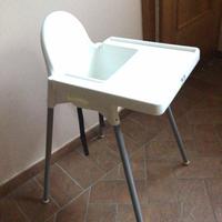 Seggiolone con vassoio