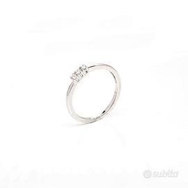 Anello Trilogy con Diamanti 0,08 ct