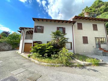 CASA DI TESTA TRICAMERE CON TERRAZZA COPERTA E ...