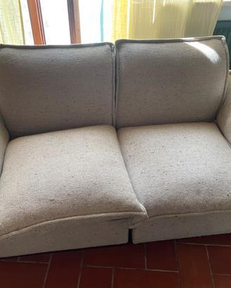 Divano 2 posti
