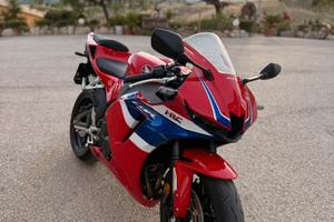 Honda cbr 600 rr