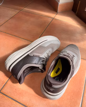 Skechers slip in taglia 43