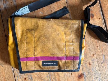 Borsa Freitag