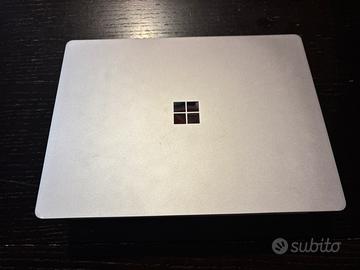 Microsoft Laptop Go