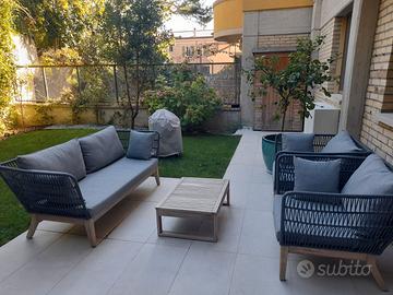 Set divano e poltrone da giardino
