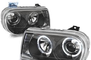 FARI CHRYSLER 300C 05-10 ANGEL EYES LED NERI