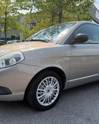 Lancia Ypsilon 1.2 69 CV Diva*Neopatentati*