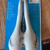 Sella bici corsa Smp  Hell
